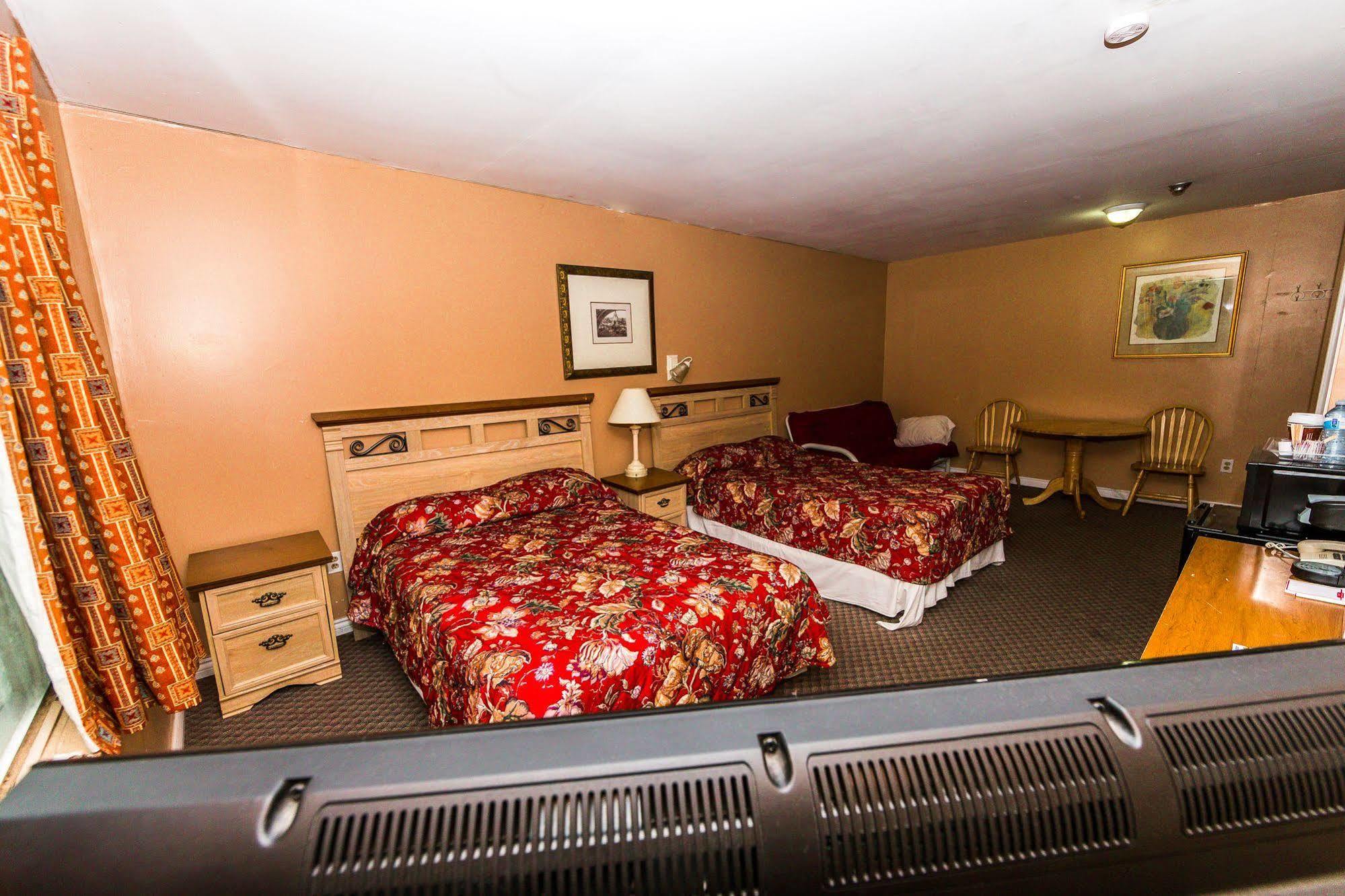 New Plaza Motel Toronto Exterior foto