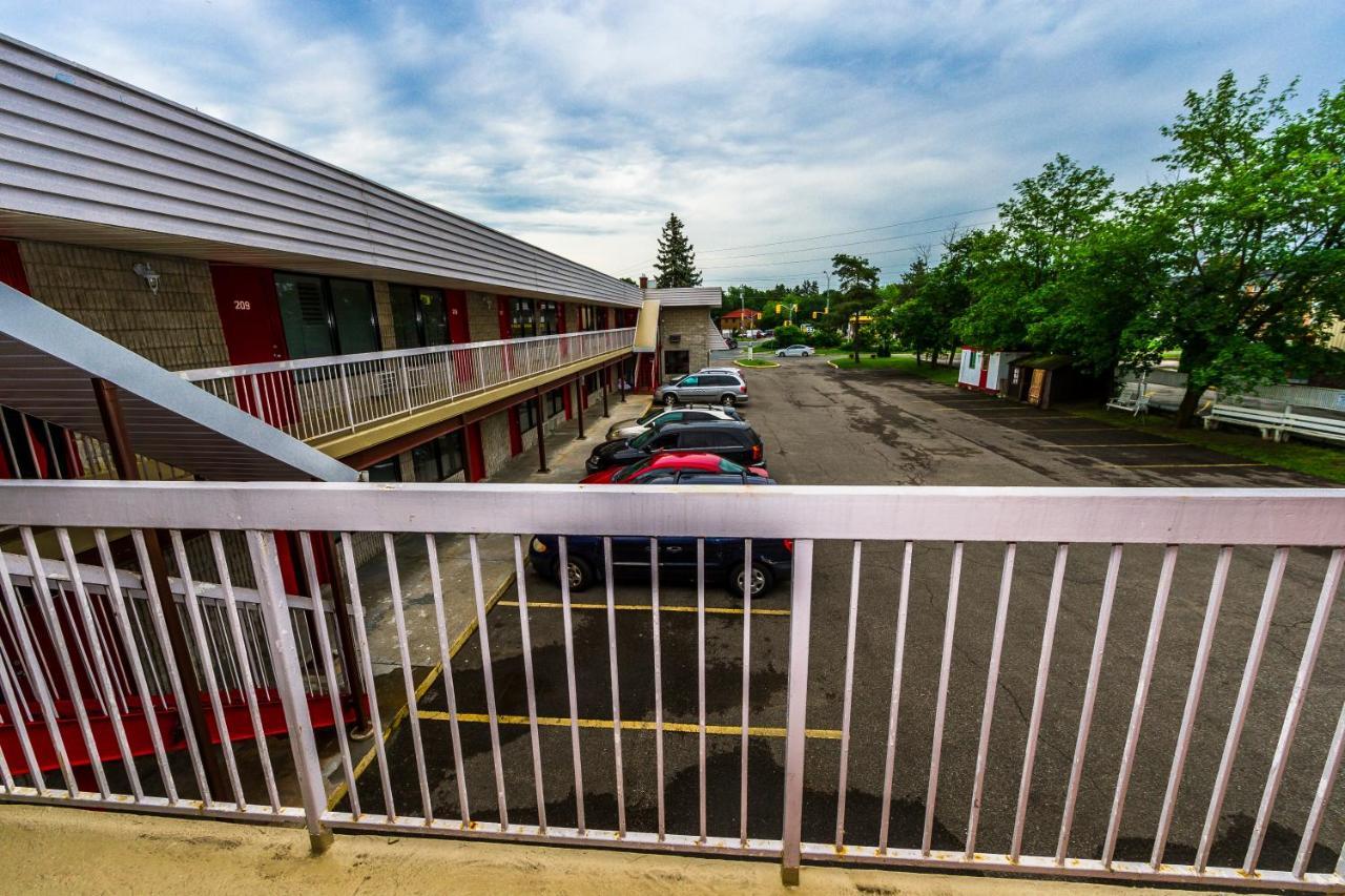 New Plaza Motel Toronto Exterior foto